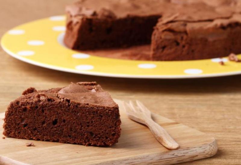 Čokoladna torta može uljepšati dan - Deset do petnaest minuta i gotovo – čokoladna torta