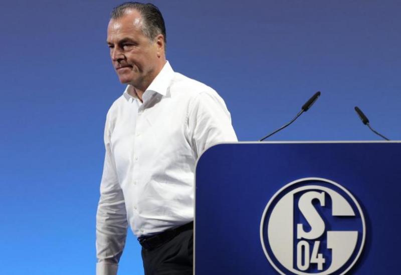 Poduzetnik  Clemens Tönnies, čovjek koji godinama vlada Schalkeom 04 - Tko je čovjek čiji su radnici iz klaonice masovno oboljeli od koronavirusa?