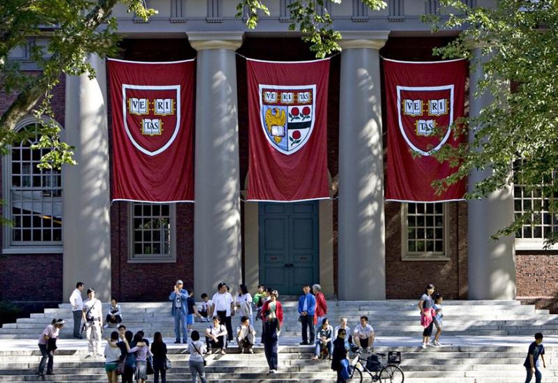 Harvard i MIT podnijeli tužbu kako bi zadržali strane studente
