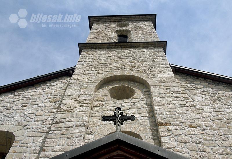 Toranj manastirske crkve svetog Ilije - Krupa na Vrbasu: Službeno selo, stvarno varošica za primjer
