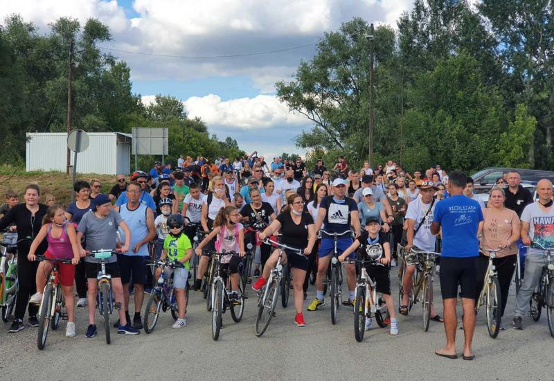 Biciklijada u Odžaku - Više od 200 sudionika na biciklijadi sjećanja u Odžaku