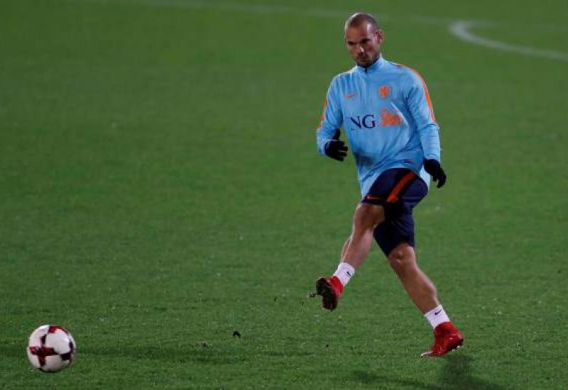 Wesley Sneijde - Nakon Robbena i Wesley Sneijder se vraća u Nizozemsku