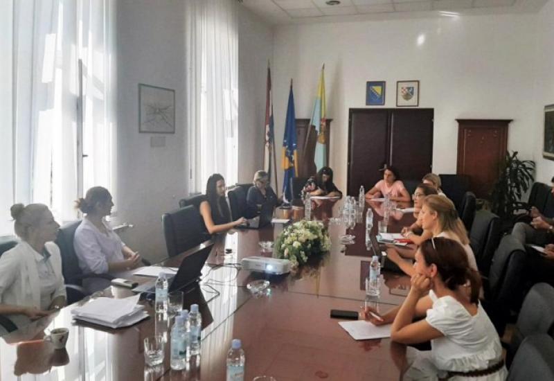 Sa sastanka - Podrška ženama u Čapljini - prijavite se na javni poziv