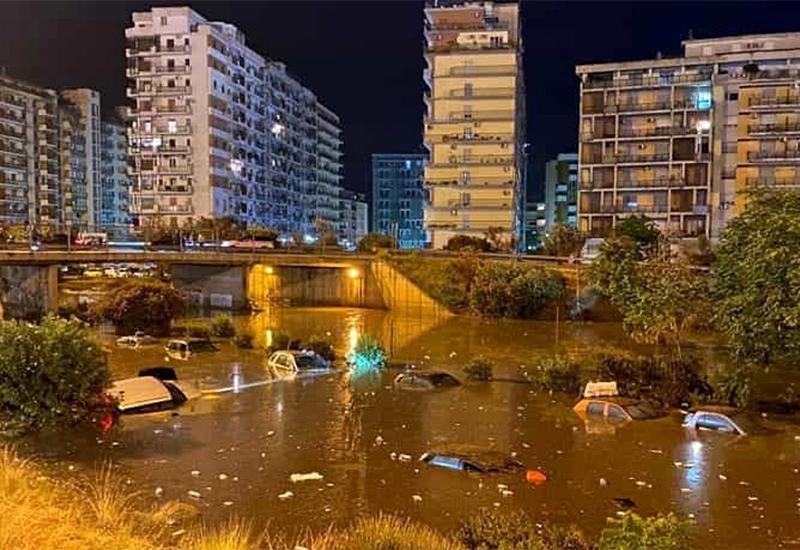  - Palermo pogođen najtežom poplavom u povijesti