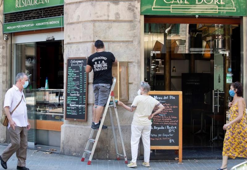 Katalonija zatvara diskoteke, restorani rade do ponoći