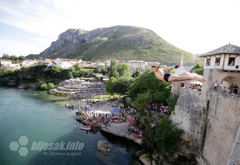 Sa skokova - Skokovi sa Starog mosta - Titula ostala u Mostaru