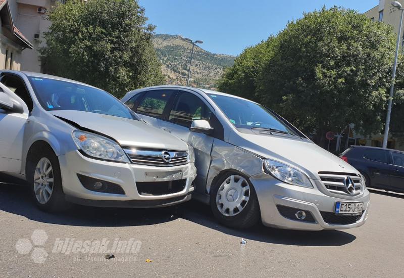 Sudar u Mostaru - Udario Opel na Mercedesa