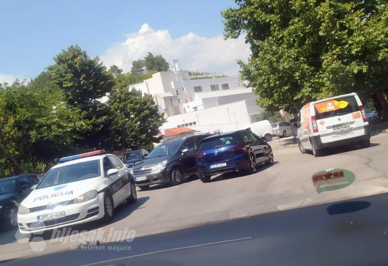 Sudar Volkswagena i Toyote na opasnom raskrižju u Mostaru