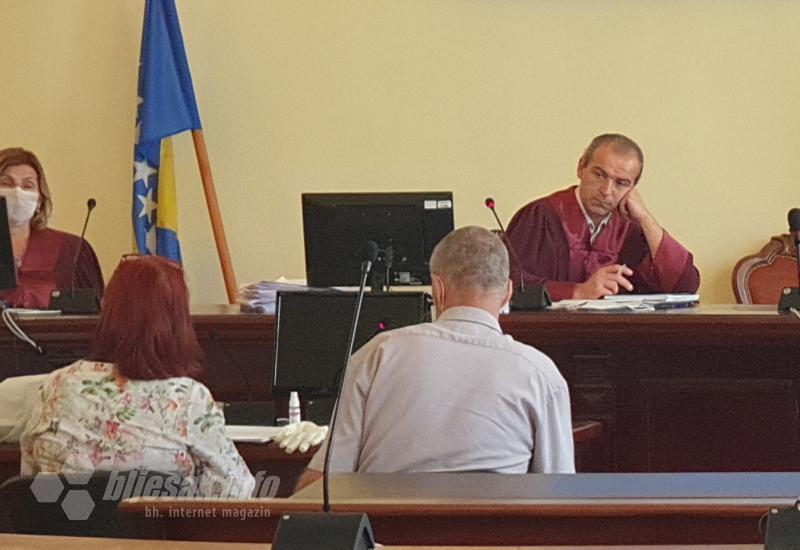 Nastavak suđenja Suniti Hindić - Na obući Sunite Hindić pronađena krv Ivankovića, na suđenju čitane njihove poruke