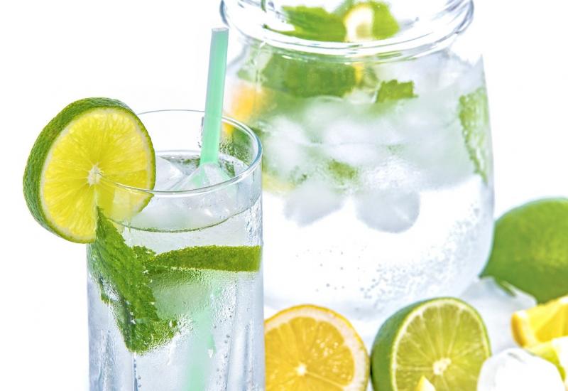 Koliko vode dnevno trebate piti za lakše mršavljenje?