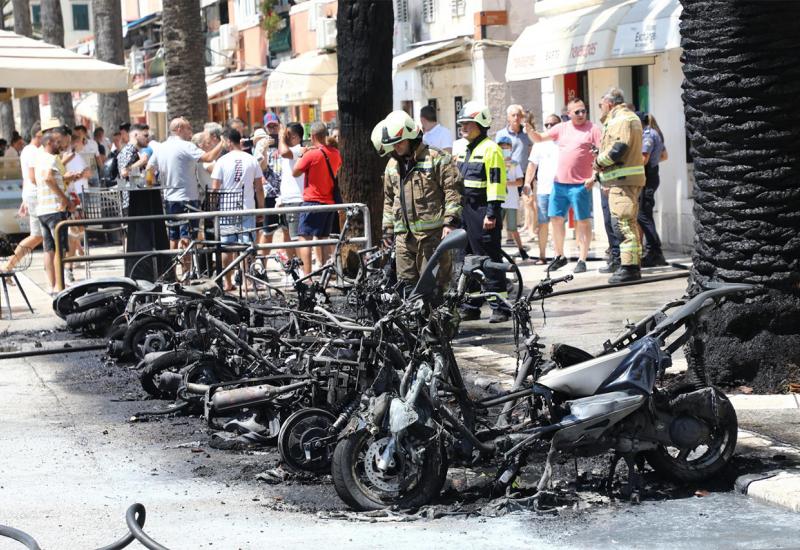 Na splitskoj rivi izgorjelo desetak motocikala - Na splitskoj rivi izgorjelo desetak motocikala