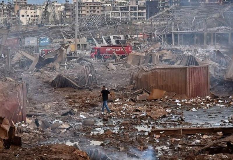 Strašno razaranje prisutno je svuda u luci - Raste broj žrtava u Bejrutu, proglašeno izvanredno stanje  