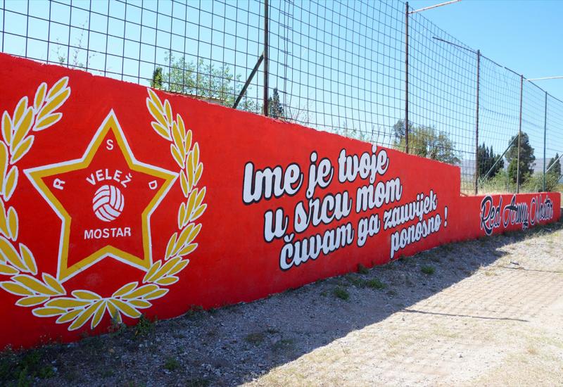 Navijački grafiti u Mostaru - Mostarski gradski derbi je više od utakmice