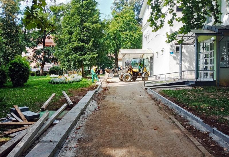 Uređenje parka u Jablanici - Nastavljeni radovi na uređenju parka u Jablanici, radovi vrijedni 93.000 KM
