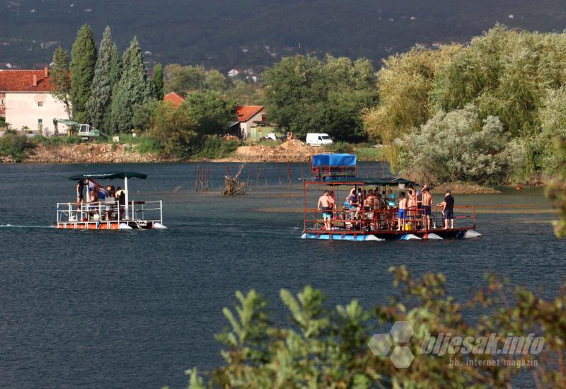 Prva utrka splavova u Mostaru