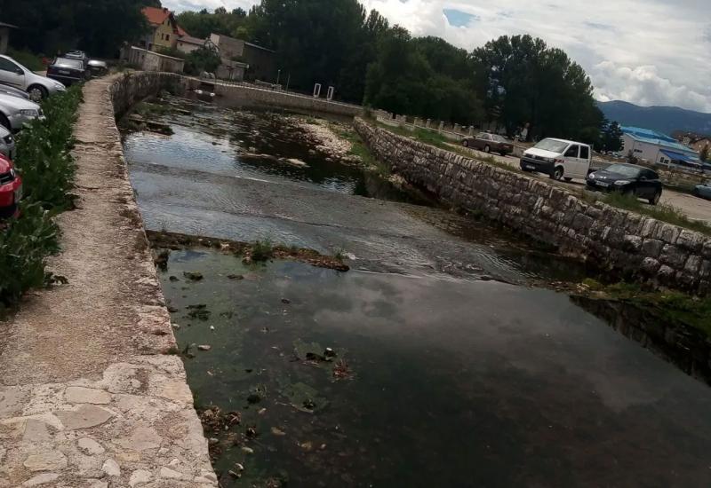 Rijeka Bistrica - Smeće U Livnu Postaje Poput Borbe S Vjetrenjačama