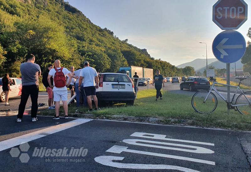 Prometna nesreća na ulazu u Mostar - Sudar dva vozila na sjevernom ulazu u Mostar