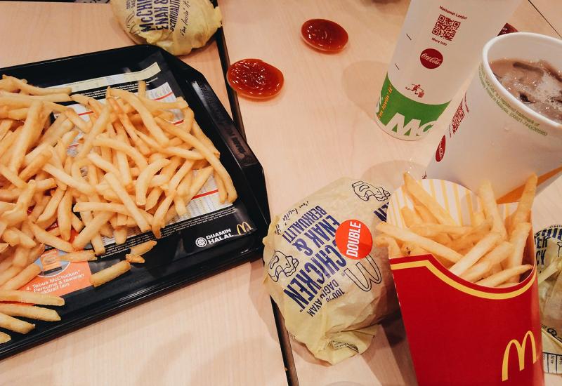 VIDEO | Kako izgleda McDonald'sov burger star 24 godine