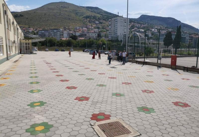 Dvorište Osnovne škole Zalik Mostar - Obilježena školska dvorištaa