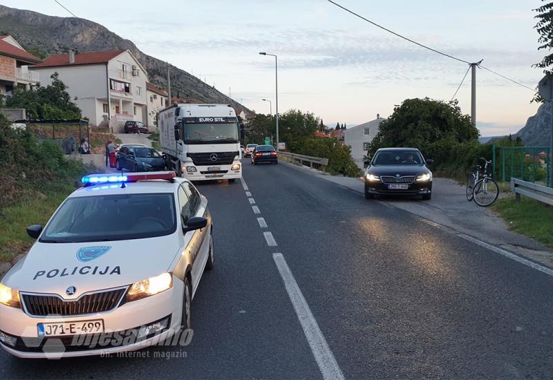 Mostar: Sudar kamiona i Forda - Mostar: Sudar kamiona i Forda