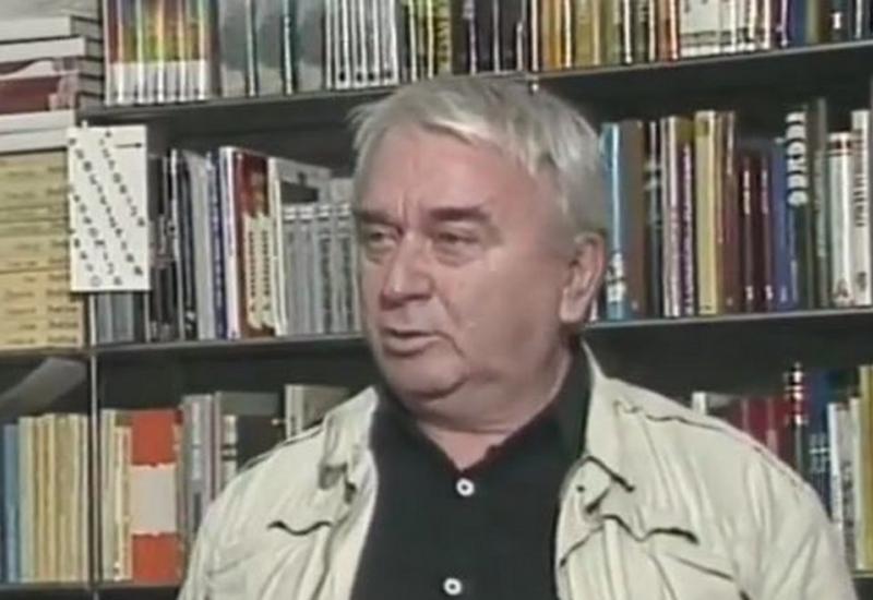 Pjesnik Duško Trifunović, Sijekovac 13. rujna 1933. - Novi Sad 28. siječnja 2006.  - Duško Trifunović, pjesnik koji je poetizirao rock and roll