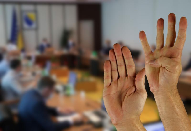 Povjerenstvo se ne želi izjasniti o prijenosu sjednica na znakovnom jeziku