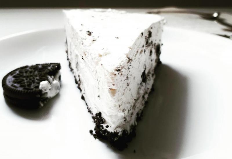 Jjednostavni crno-bijeli desert - Isprobaj četiri slasne podloge za cheesecake!