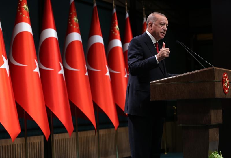 Kontroverzne Erdoganove odluke odgovor na pad popularnosti