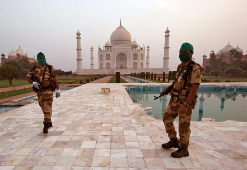 Taj Mahal: Ne dirajte taj mramor 