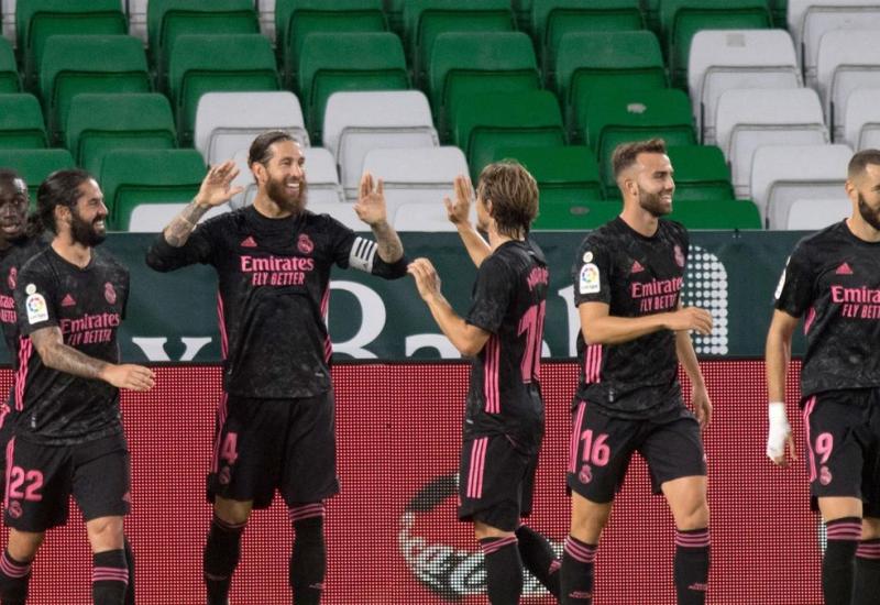 Real je golom Ramosa iz jedanaestercva postigao konačnih 3:2 - Real nakon intervencije VAR-a ubilježio prvu pobjedu u sezoni