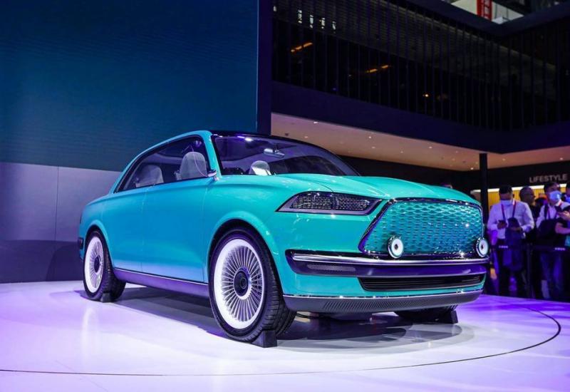 Kinezi spojili Mustang i BMW