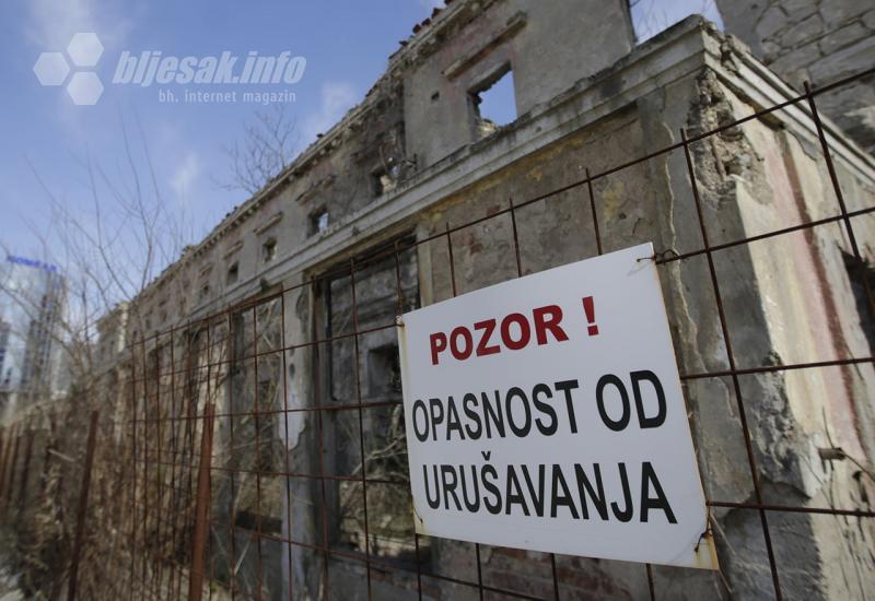 Ruševine u Mostaru - Do kad će nas ubijati mostarske ruševine? 