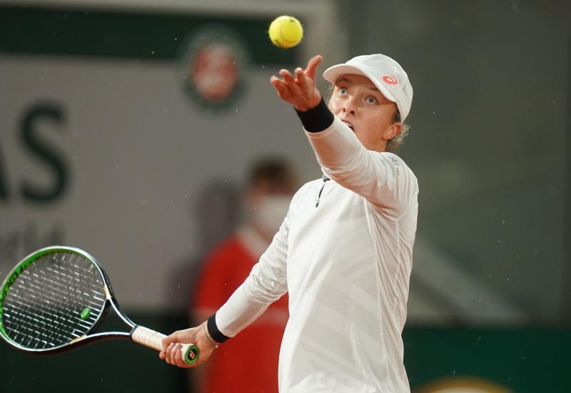 Mlada  Iga Swiatek (19) najavila je sjajnu tenisku karijeru - Poljska senzacija u polufinalu Roland Garrosa nakon još jedne sjajne predstave
