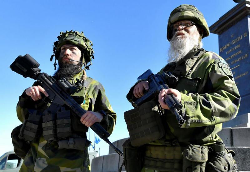 Kada Švedska mobilizira vojsku - Šveđani drastično jačaju vojsku u strahu od Rusa