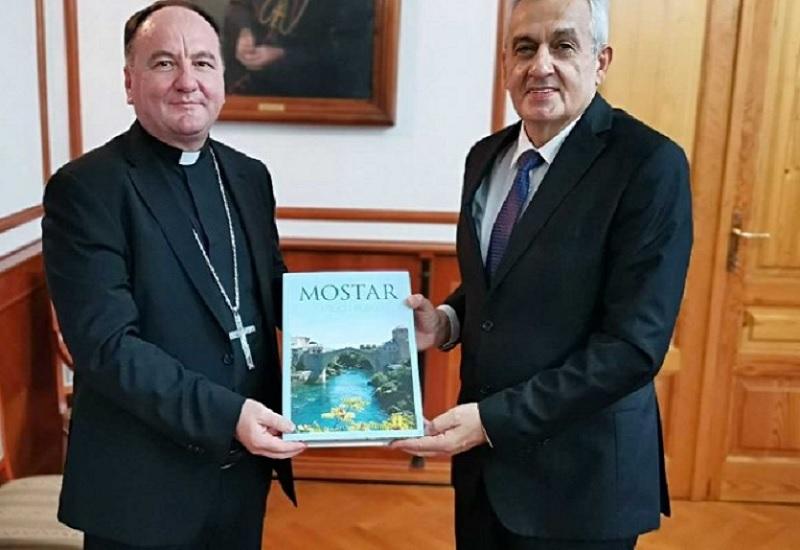 Palić i Bešlić - Bešlić pojasnio novom biskupu političke prilike u Gradu Mostaru