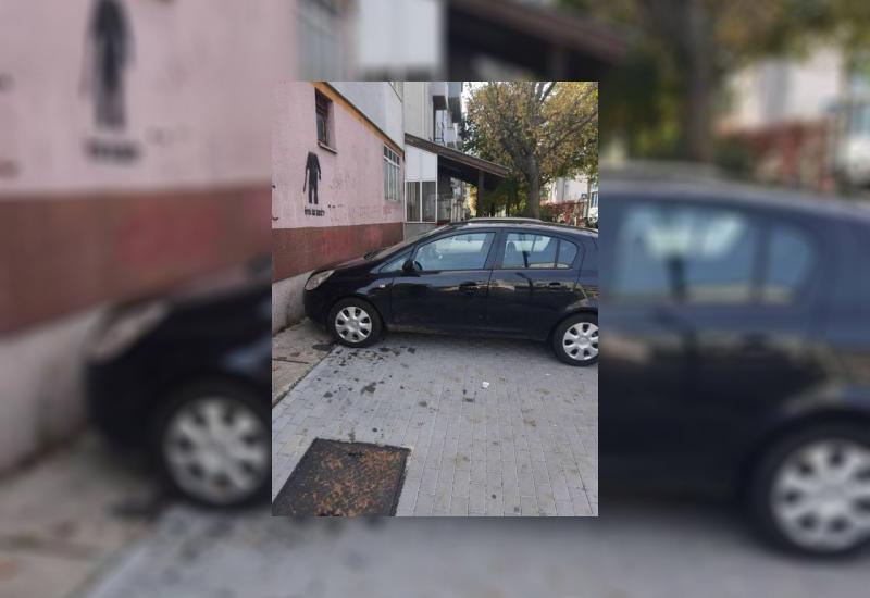 Parkiranje na Rudniku: Treba li netko stradati da ''građani'' prestanu parkirati na nogostup?