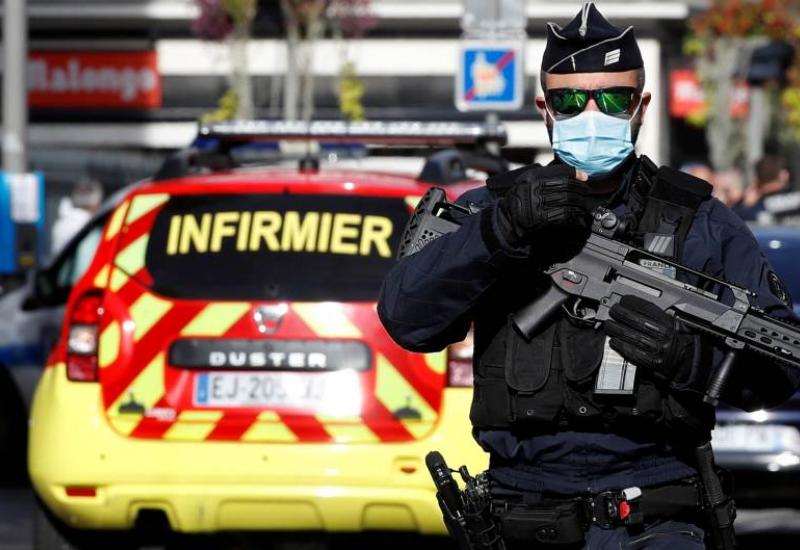 Francuska: Muškarac ubio tri policajca, još jednog ranio