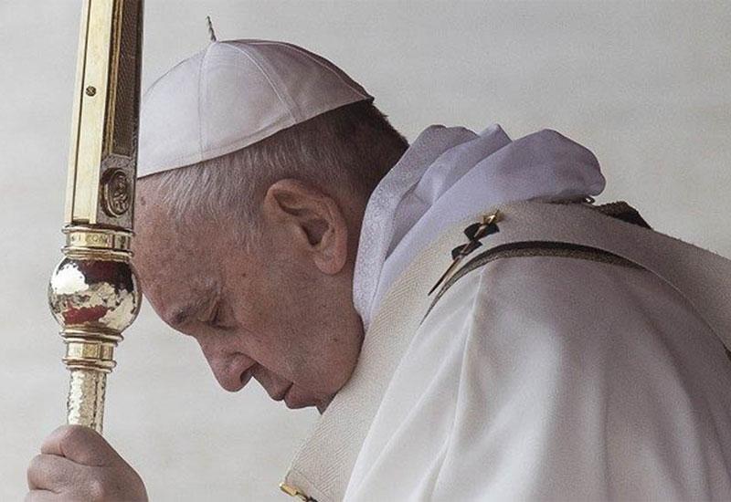 Papa Franjo zbog bolnog išijasa neće predvoditi liturgijsko slavlje