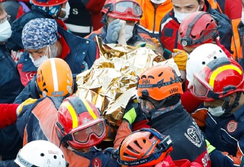 Turska: Trogodišnja djevojčica spašena iz ruševina 65 sati nakon potresa - Turska: Trogodišnja djevojčica spašena iz ruševina 65 sati nakon zemljotresa