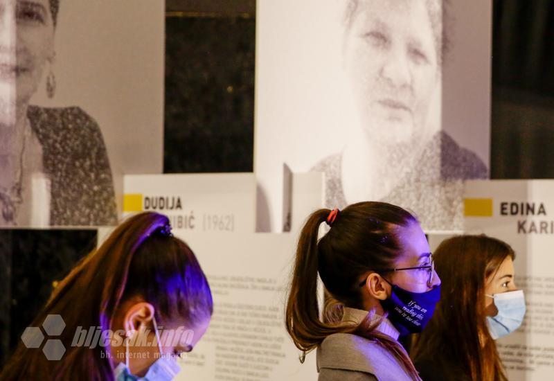 U Mostaru otvorena izložba Mir sa ženskim licem - U Mostaru otvorena izložba 