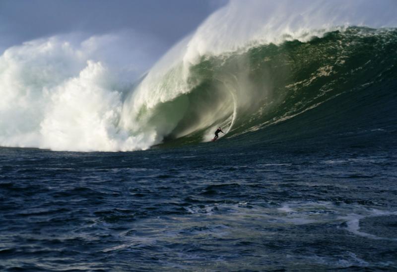 Conor Maguire u akciji  - Ovako izgleda surfanje na 18 metara visokim valovima