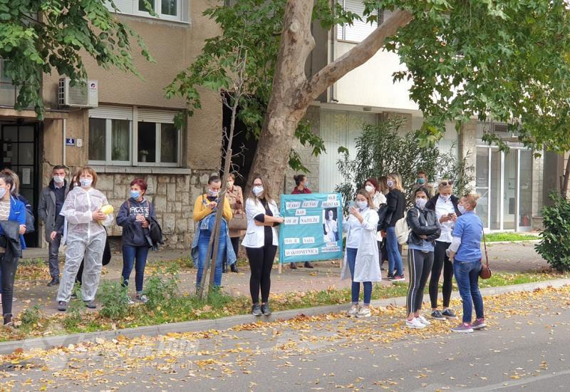 Prosvjed zdravstvenih djelatnika u Mostaru - VIDEO | Prosvjed zdravstvenih djelatnika u Mostaru