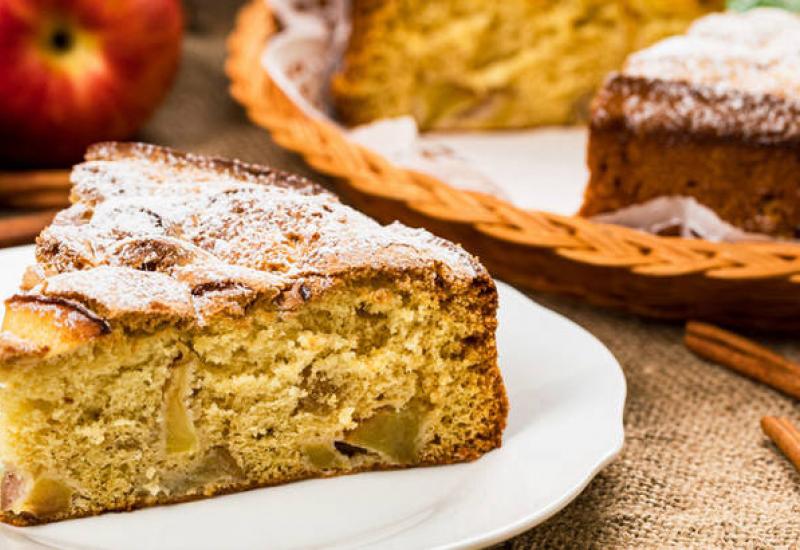Tradicionalni francuski kolač od jabuka