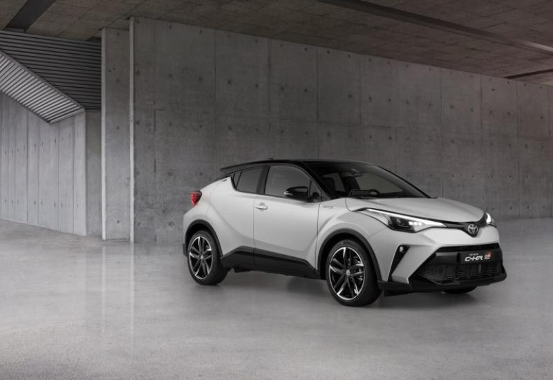Stiže ušminkana Toyota C-HR: Dinamičniji izgled i ekskluzivnost jamči novi GR Sport paket