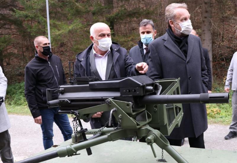 Vučić spreman kupiti granate iz Bugojna