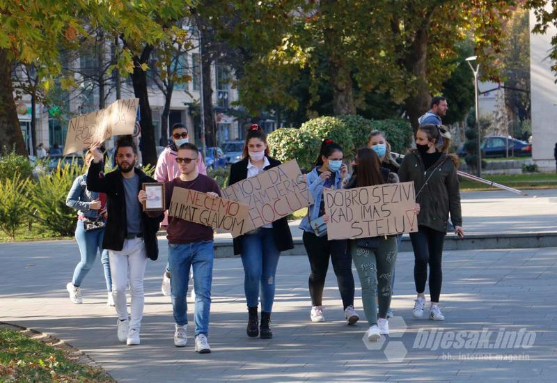 Ekipa prosvjednika - Mlak drugi prosvjed studenata u Mostaru
