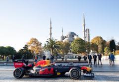 Najbrži način za obilazak Istanbula - u bolidu Formule 1