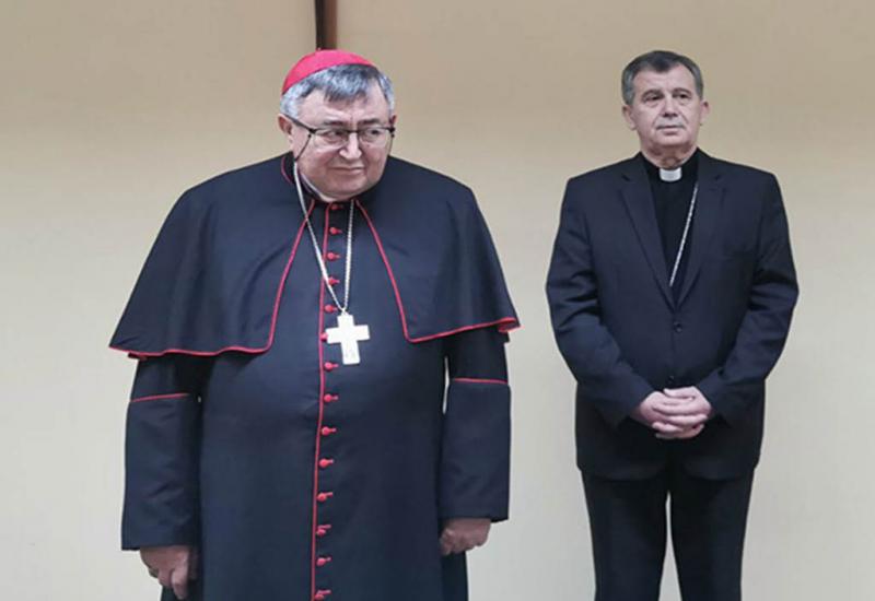 Kardinal Puljić i nadbiskup Vukšić napustili Opću bolnicu