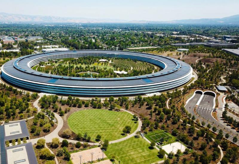 Apple obilato nagrađuje zaposlenike da ne pređu u Facebook