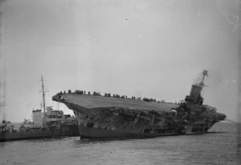 HMS Ark Royal - Postojao je mačak s devet života?